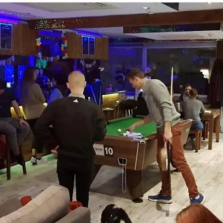 Marco Polo Party Vandrarhem *