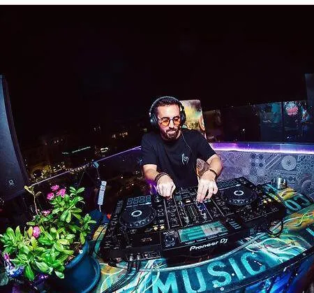 Marco Polo Party Vandrarhem St. Julian's