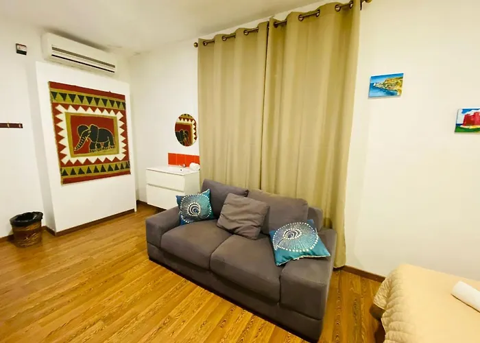 Marco Polo Party * سانت جوليان