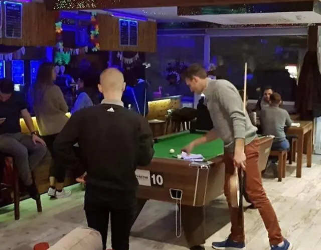 Marco Polo Party Хостел *