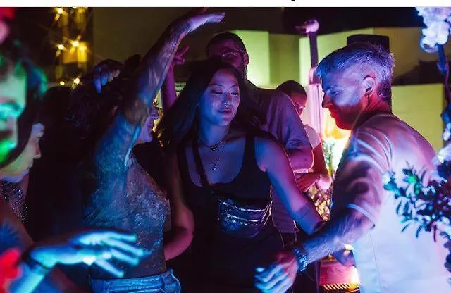 Marco Polo Party بيت شباب *