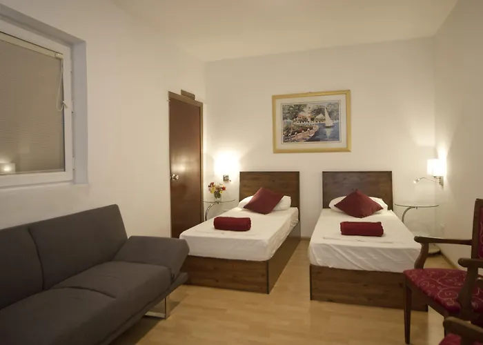 Marco Polo Party 旅馆 Saint Julian's