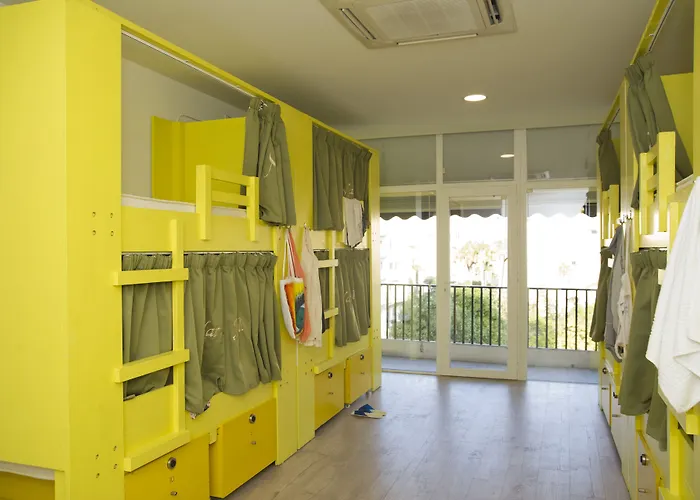 Marco Polo Party * سانت جوليان