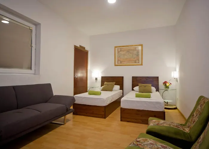 Marco Polo Party Хостел